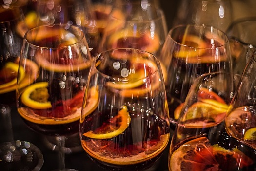 В Новосибирске на День всех влюбленных не осталось мест в ресторанах