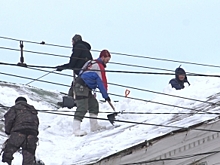 Чтобы крыша не поехала: сосулькам и снегу объявили войну