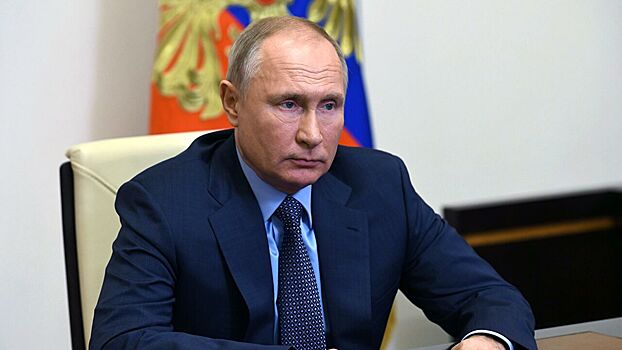 Путин посмертно наградил погибших в Турции российских военных
