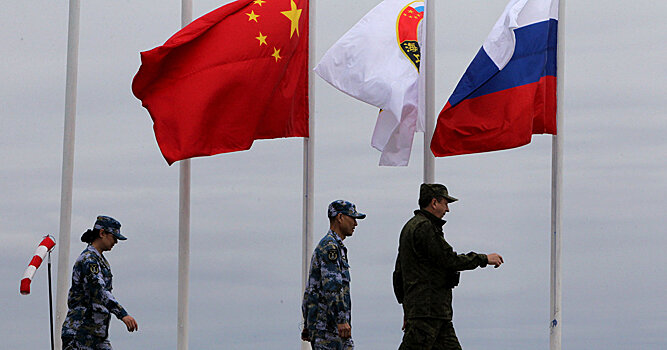 Нихон кэйдзай (Япония): из-за отмены договоров по ядерному оружию на горизонте замаячил российско-китайский альянс