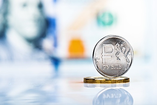 Американцы верят в рубль больше, чем россияне