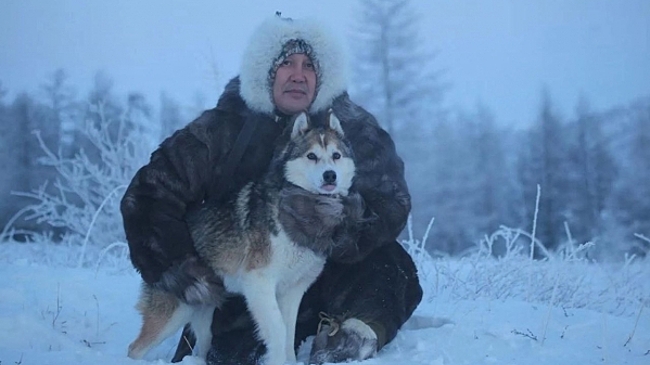 Сутки на снегоходах, медведь за порогом и договор с духами: сколько стоит охота в Якутии и в чем ее уникальность