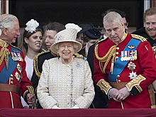 Обвиненный в изнасиловании принц Эндрю примет участие в мероприятии с королевой