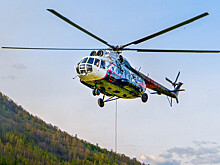 Вертолет совершил незапланированную посадку в Якутии