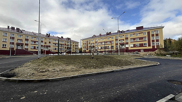 Сергей Ямкин проинспектировал строящиеся объекты в Аксарке