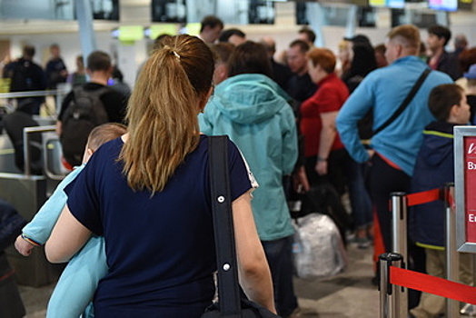 В московских аэропортах задержаны или отменены около 30 рейсов