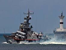 ФСБ направила катер на помощь украинскому судну в Черном море