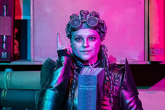 Уральский театр показал в Воронеже сказки в стиле этно и стимпанк