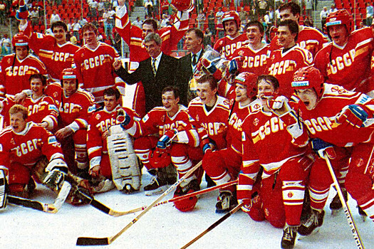 Как сборная СССР по хоккею стала чемпионом мира в 1990 году
