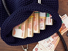 Опрос: 47,6% свердловчан откладывают деньги каждый месяц на случай непредвиденных трат