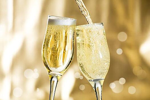 Ученые заявили о пользе шампанского