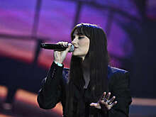 Певица Mona призналась, что плакала во время первой поездки в Париж