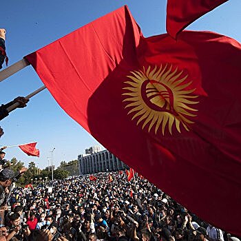 Сторонники Атамбаева покинули площадь в Бишкеке