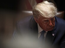 Политолог объяснил нежелание Трампа влезать в «тёмную историю» с Навальным