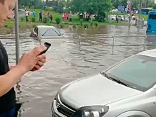 Москва под водой: кадры последствий проливного дождя в столице
