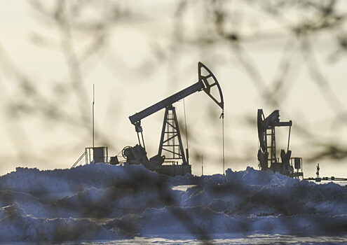 Нефть подешевела на фоне данных из США