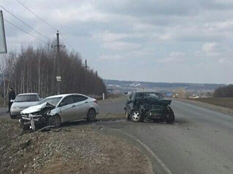 В Башкирии ВАЗ столкнулся с «Хендай Солярис»
