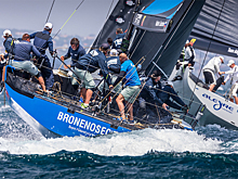 Парусный спорт. "Броненосец" идет третьим на 52 Super Series