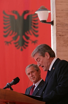 В Тиране вспомнили слова Буша о независимости Косово