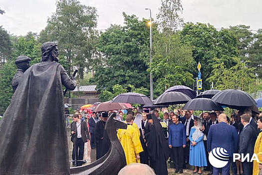 Патриарх Кирилл освятил храм Петра и Февронии Муромских в Санкт-Петербурге в праздник