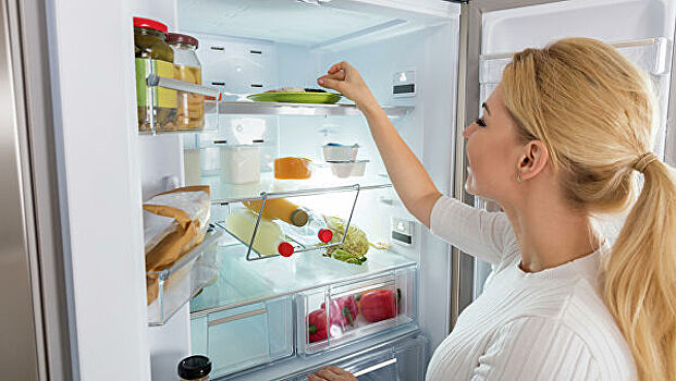 Названы правила хранения продуктов в холодильнике