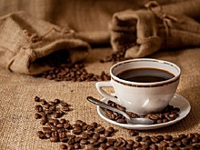 Ученые изучили связь между любовью к кофе и болезнью глаз