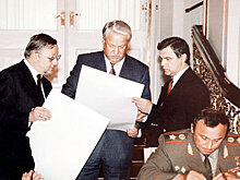 Борис Ельцин поддержал прибалтийских фашистов ради захвата власти в России