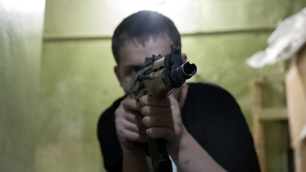 В Петербурге 19-летний подросток устроил стрельбу возле школы