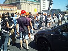 Киевские «Помпеи» под угрозой: активисты перекрыли Почтовую площадь