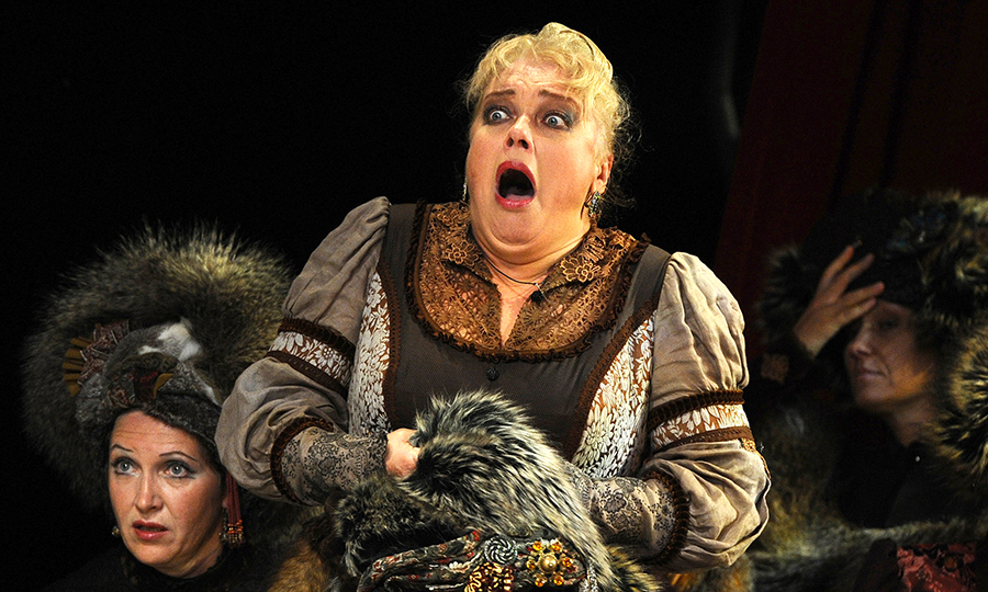 Любовь Руденко и Панкратов-Черный рассорились вдребезги: он обозвал ее алкоголичкой, а актриса лишилась работы