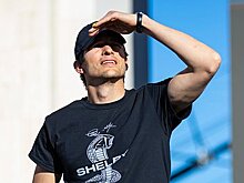 Эштон Кутчер описал ощущения при грозящей слепоте болезнью