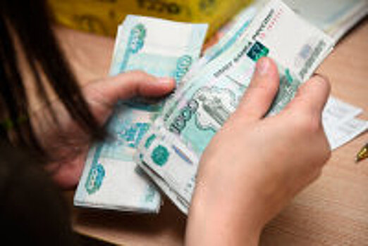 Медведев: Россияне не должны получать доход ниже прожиточного минимума