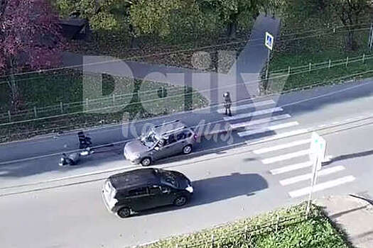 В Карелии на видео попало, как инвалид-колясочник отлетел после удара автомобиля