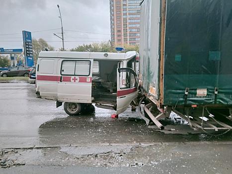 В Новосибирске столкнулись два автобуса