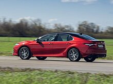 Фитнес для бизнесмена: первый тест-драйв новой Toyota Camry