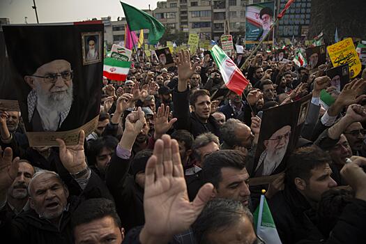 СМИ: в Иране задержали около 80 человек, напавших на военные базы