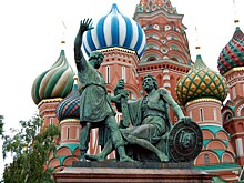 200 лет: памятник Минину и Пожарскому отмечает юбилей