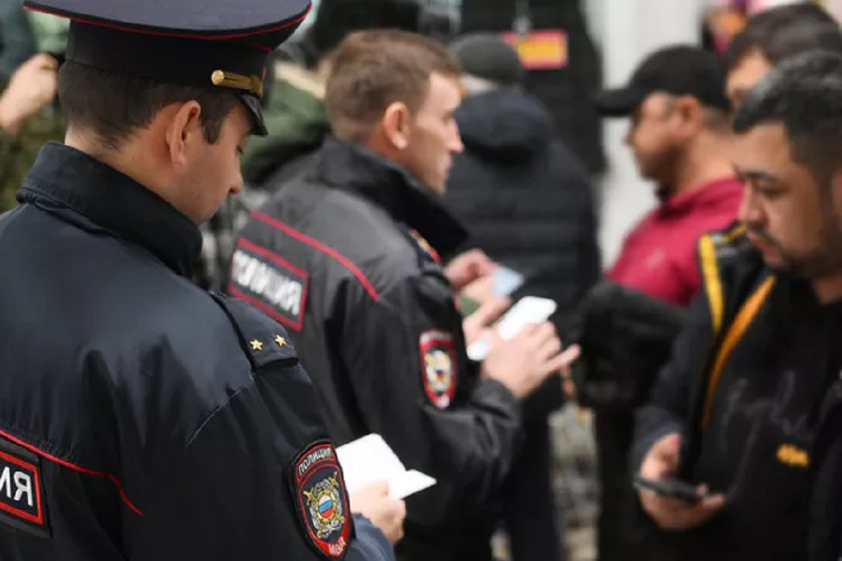 Из НСО выдворили рекордное количество незаконных мигрантов