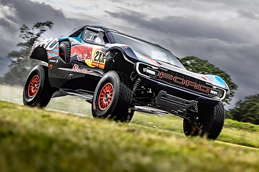 Ford подготовил для ралли-рейда «Дакар» монструозный пикап Raptor T1+