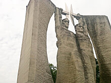 Российский флаг в Кохтла-Ярве: как в Эстонии распространили фейк