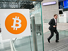 Курс биткоина превысил 1000 долларов впервые с 2013 года
