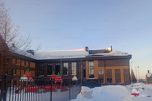 В Новосибирской области обрушилась крыша школы