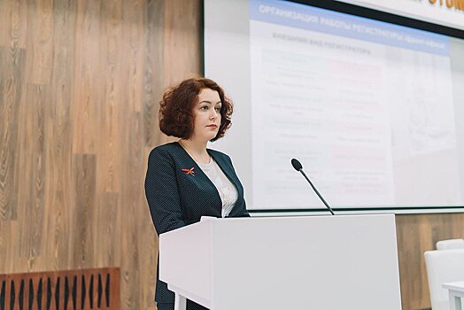 Почти 400 работников регистратур обучились навыку бесконфликтного общения с пациентами