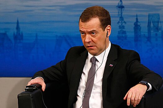 Если в кресло президента сядет Медведев, то эпоху Путина мы будем вспоминать как время расцвета демократии