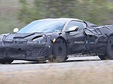 Chevrolet Corvette C8 показали на шпионских снимках