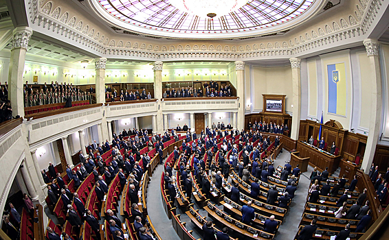 На Украине предложили мобилизовать 100 депутатов