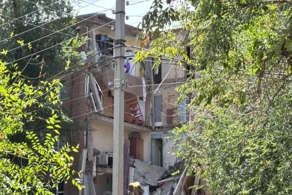 В Астраханской области пересмотрят список аварийных домов после ЧП