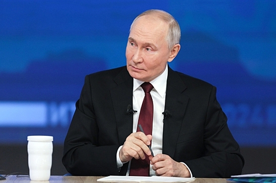 Семья из Чебаркуля получила награду от президента