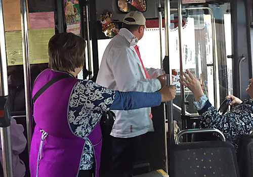 Депутата Пузанова избили в автобусе