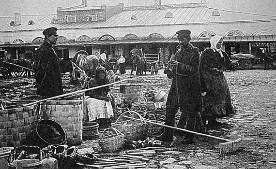 "Многие татары-хлебопашцы были вынуждены заниматься мелочной торговлей"